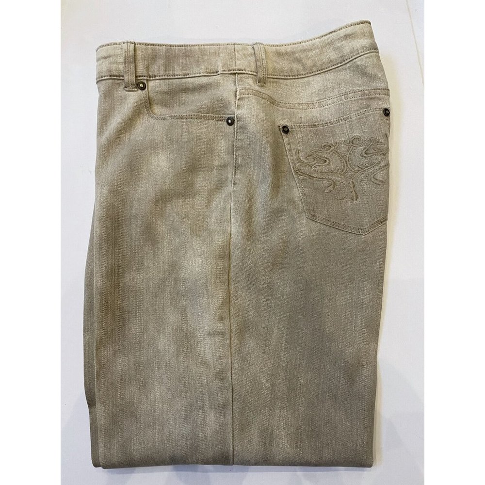 Chico's Platinum Denim Jeans 2 Ultimate Fit Slim Leg Cotton Pocket Gold Buttons